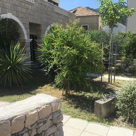 Apartmani Domenika Žuljana 外观 照片