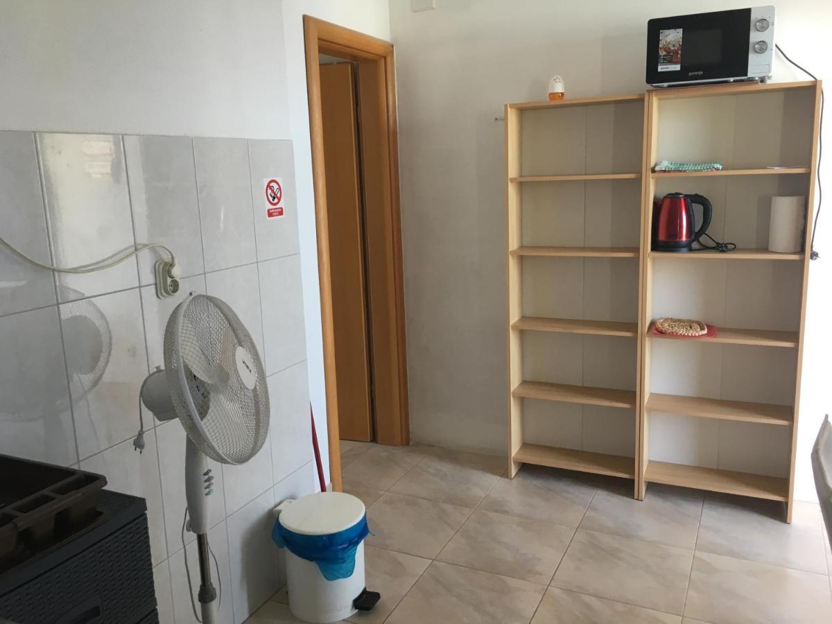 Apartmani Domenika Žuljana 外观 照片