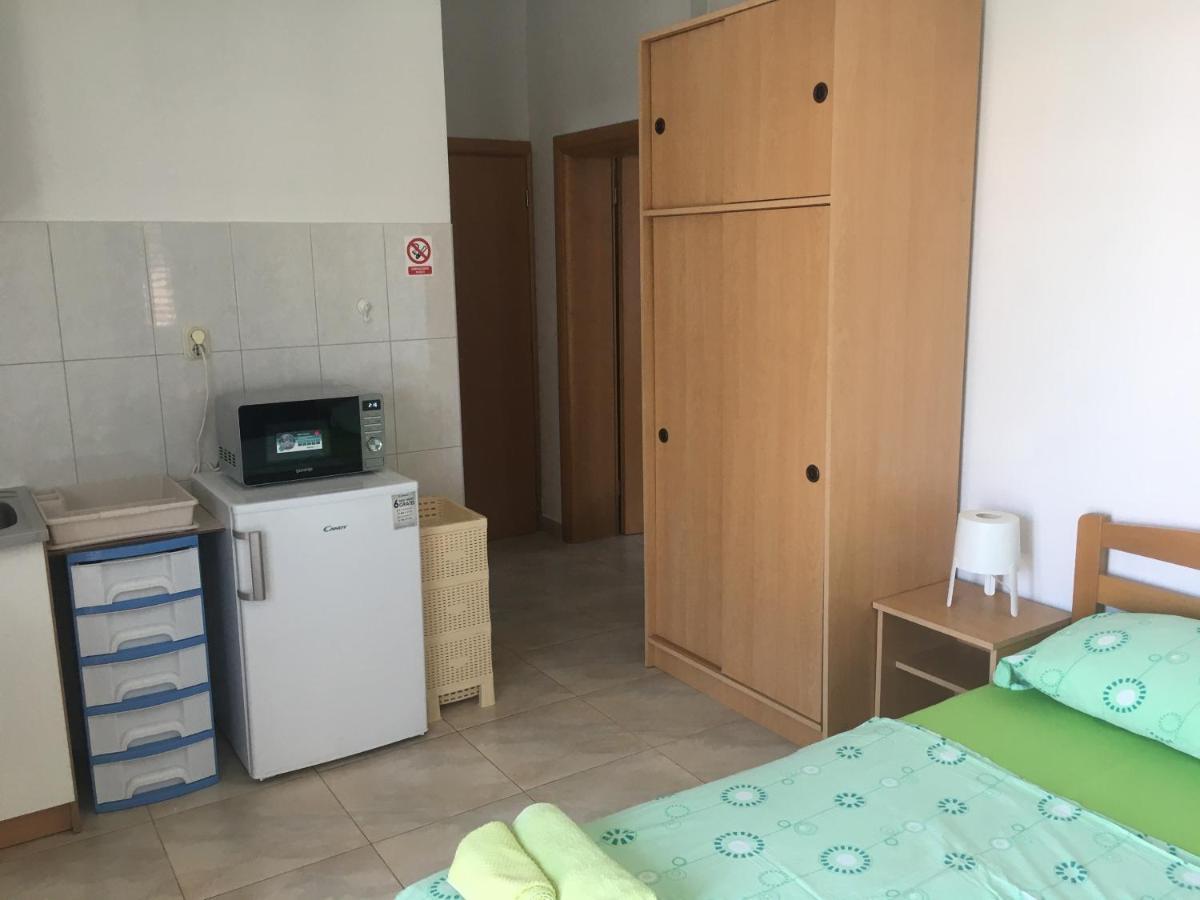 Apartmani Domenika Žuljana 外观 照片