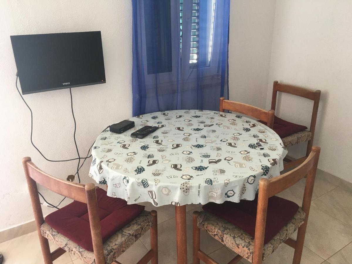 Apartmani Domenika Žuljana 外观 照片
